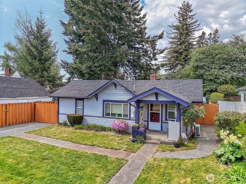 111 E 65th Street, Tacoma, WA 98404 - MLS#: 2366595