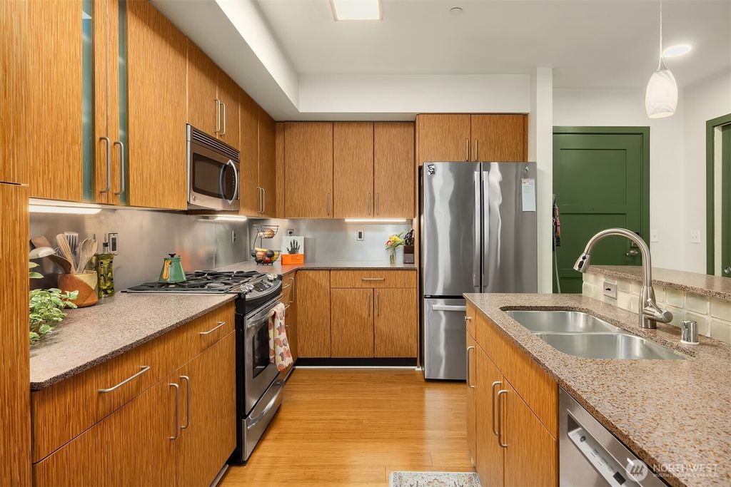 Photo of 413 NE 70th Street #408, Seattle, WA 98115 (MLS # 2370641)