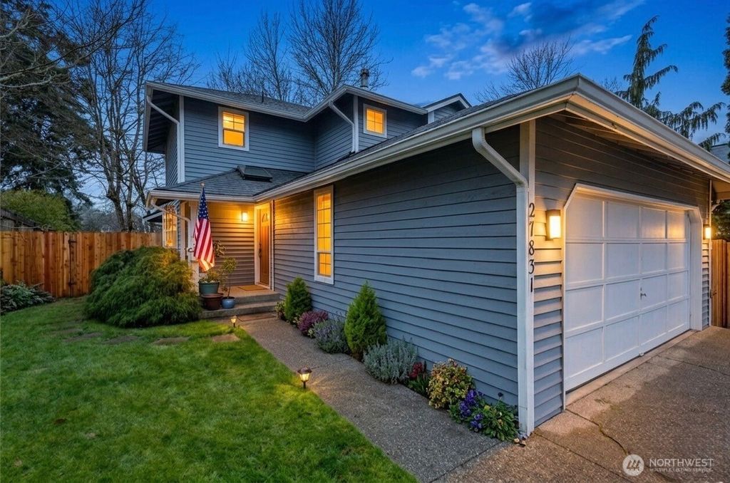 Photo of 27831 S 20th Place, Federal Way, WA 98003 (MLS # 2495726)
