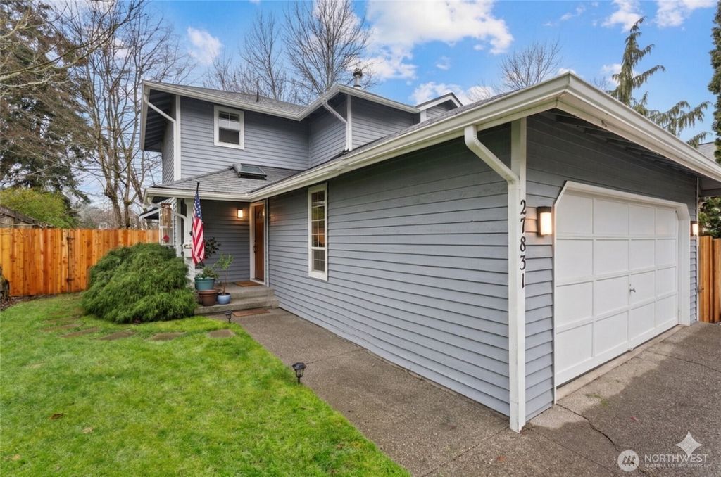 Photo of 27831 S 20th Place, Federal Way, WA 98003 (MLS # 2495726)