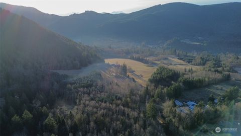 MLS: 2304562