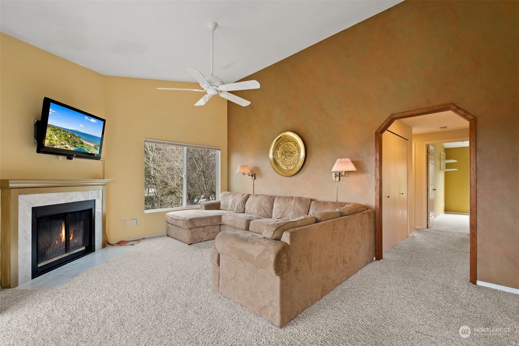 Photo of 12716 NE 144th Street #D304, Kirkland, WA 98034 (MLS # 2045108)