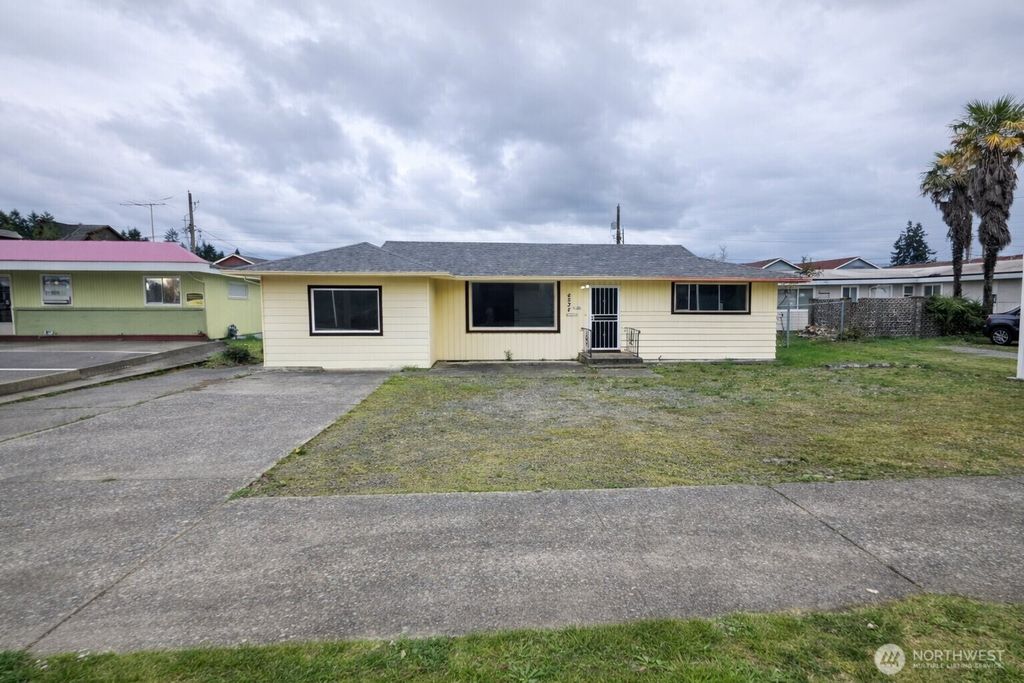 Photo of 4534 S Pine Street, Tacoma, WA 98409 (MLS # 2506537)