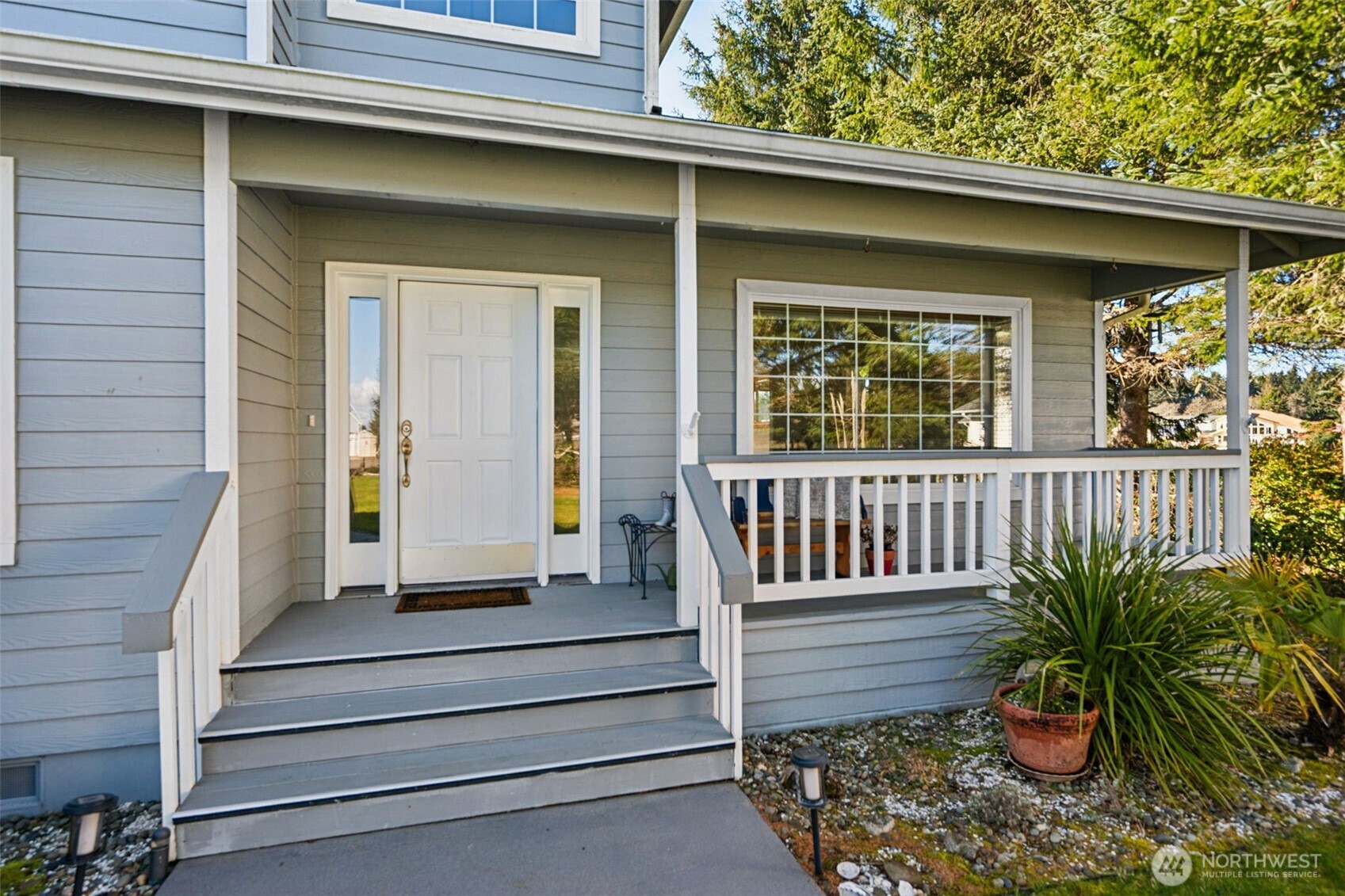 385 Eagle Nest Court SE