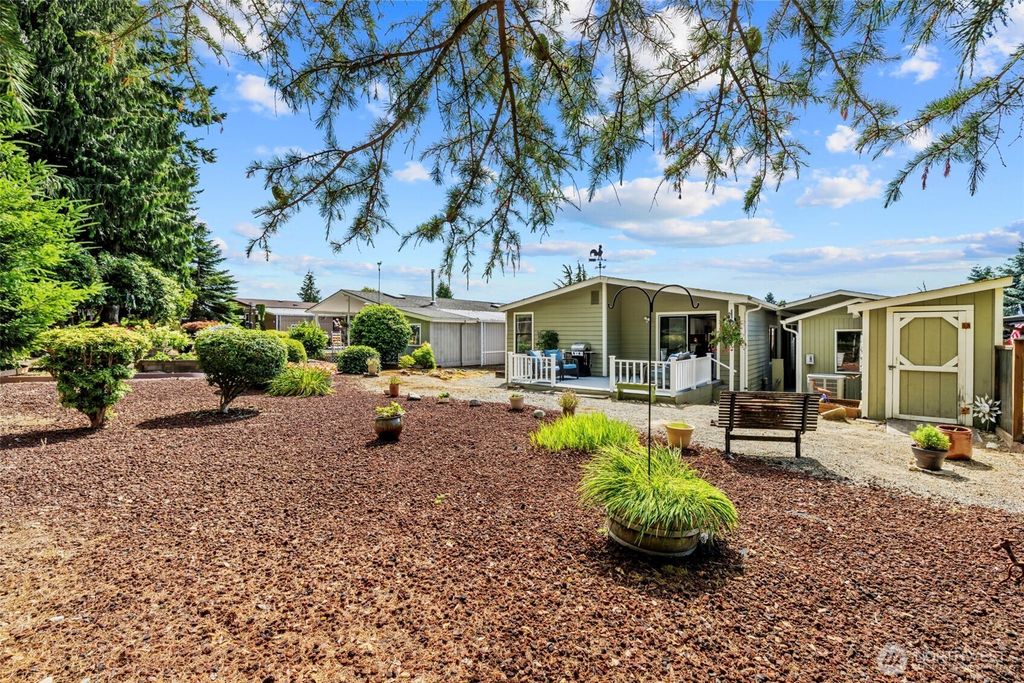 Photo of 1427 100th Street SW #27, Everett, WA 98204 (MLS # 2401976)