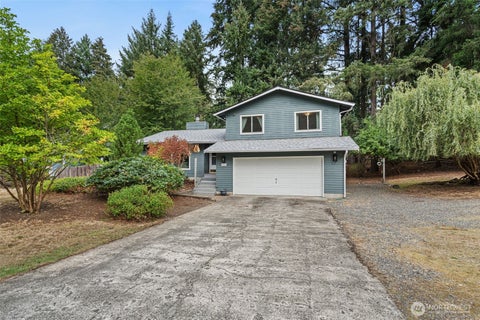 Photo of 7116 Alderwood Court SE, Lacey, WA 98503 (MLS # 2584185)