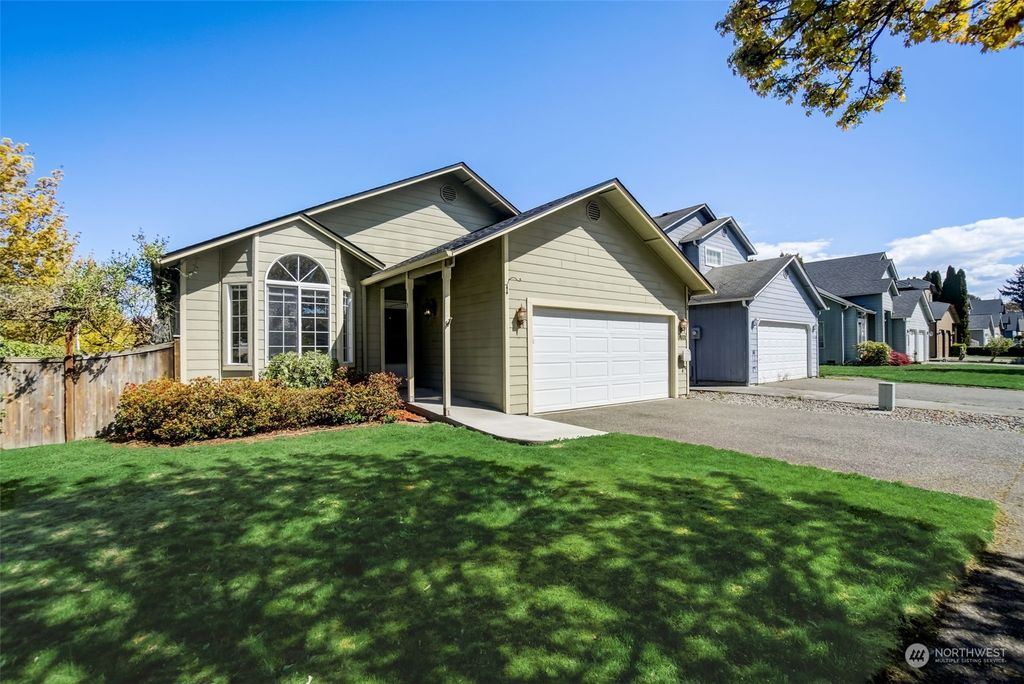 Photo of 17521 Stanton Street SE, Monroe, WA 98272 (MLS # 2226757)