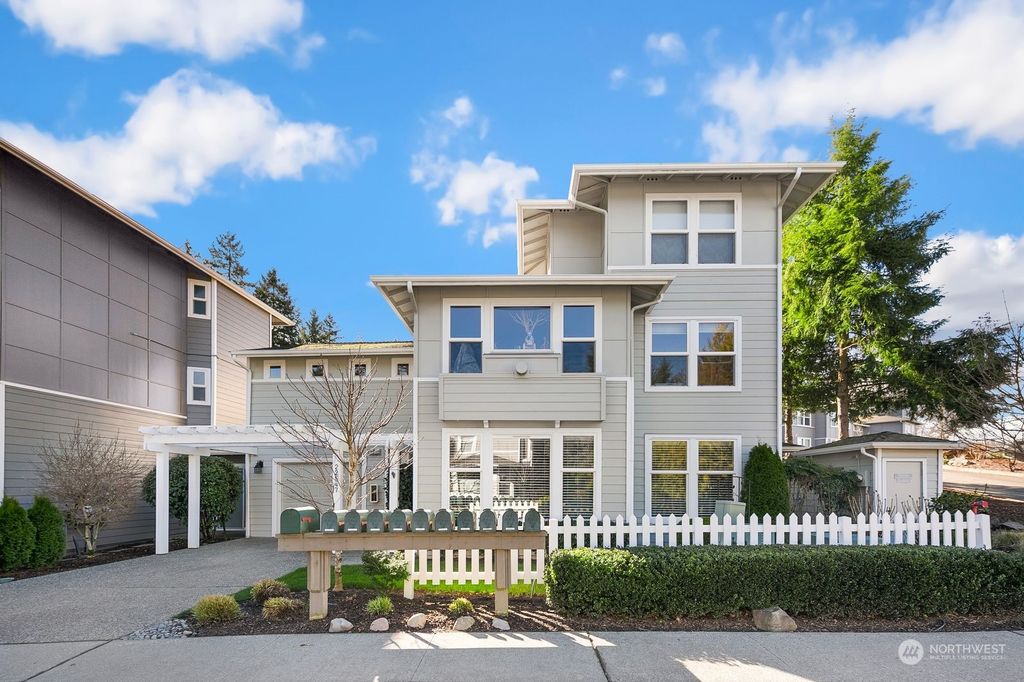 Photo of 22547 SE 37th Terrace #1413, Issaquah, WA 98029 (MLS # 2201476)