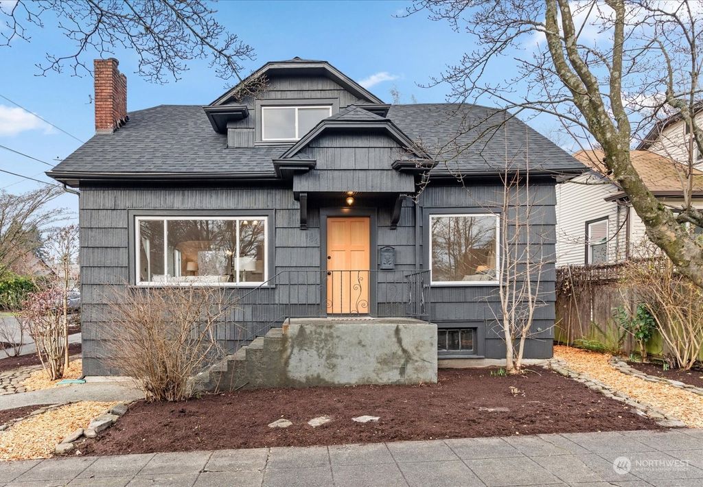 Photo of 1116 NW 75th Street, Seattle, WA 98117 (MLS # 2188190)