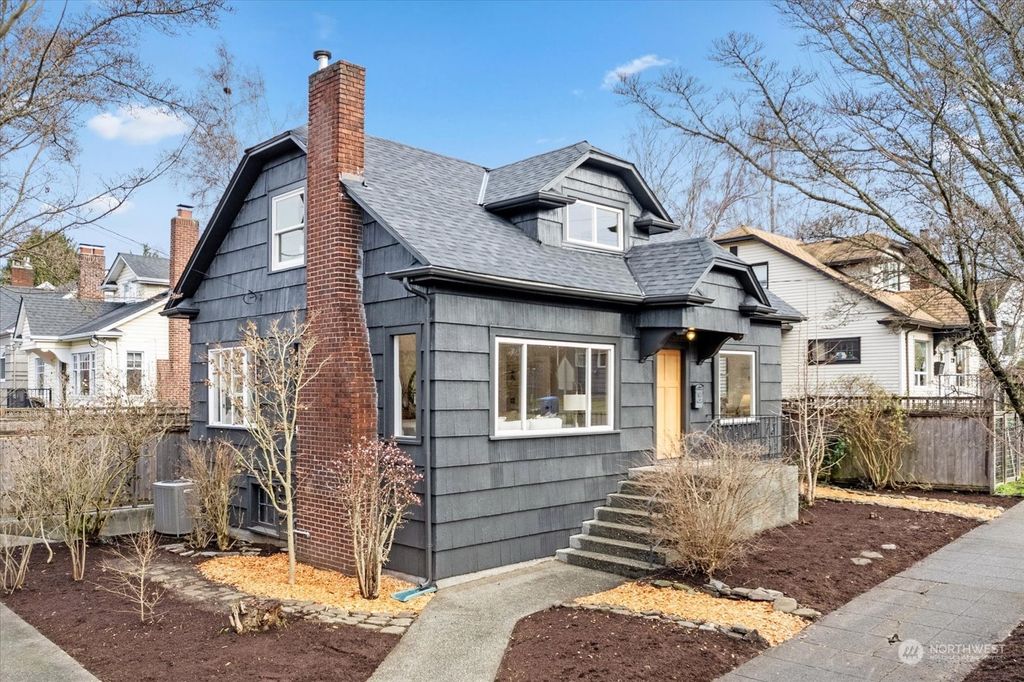 Photo of 1116 NW 75th Street, Seattle, WA 98117 (MLS # 2188190)