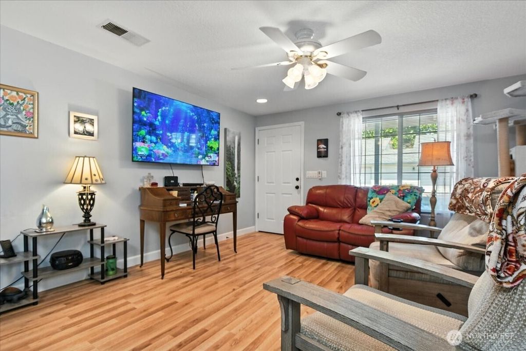 Photo of 17311 SE 15th Way, Vancouver, WA 98683 (MLS # 2488041)