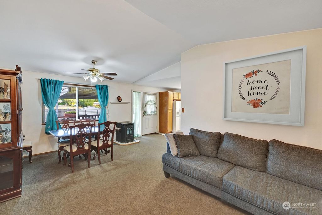 Photo of 626 Algona Boulevard N, Algona, WA 98001 (MLS # 2163970)
