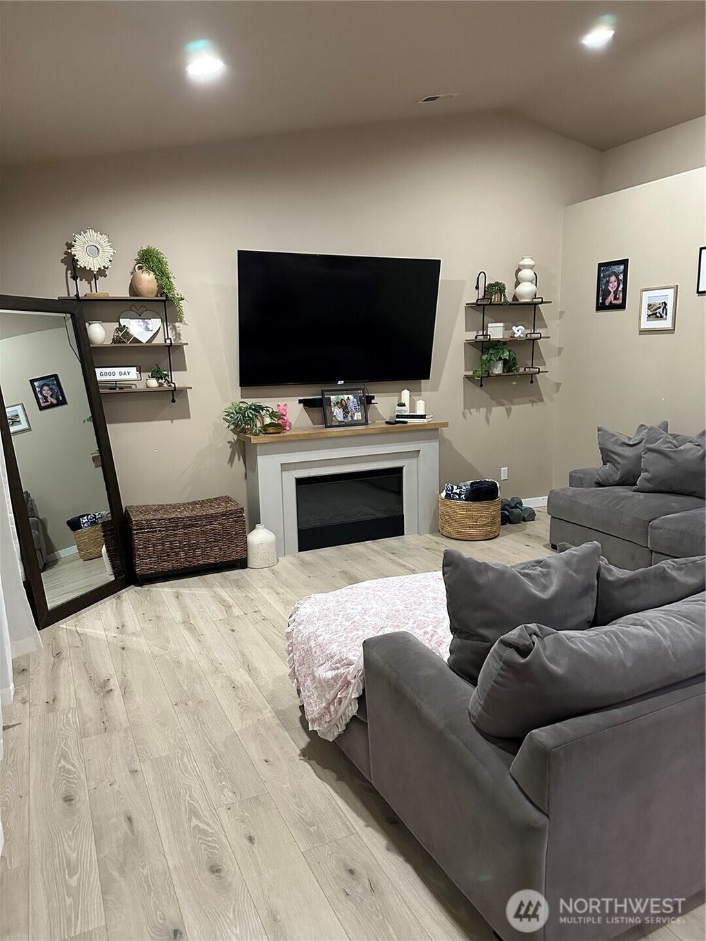 Photo of 1324 E Polk Court, Moses Lake, WA 98837 (MLS # 2502829)