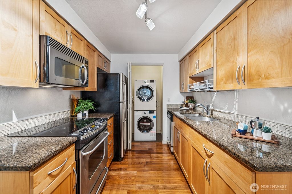 Photo of 3045 20th Avenue W #107, Seattle, WA 98199 (MLS # 2388227)