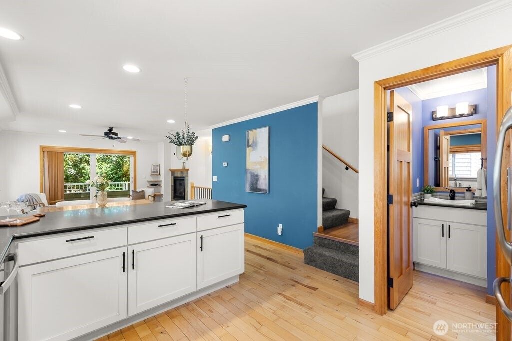 Photo of 806 N 49th Street, Seattle, WA 98103 (MLS # 2522190)