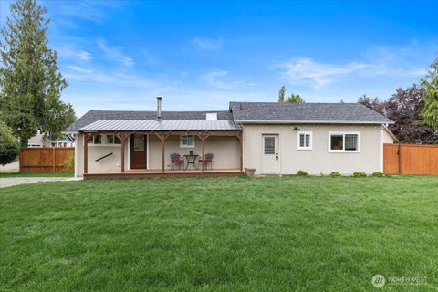 Photo of 32308 E Rutherford Street, Carnation, WA 98014 (MLS # 2580737)