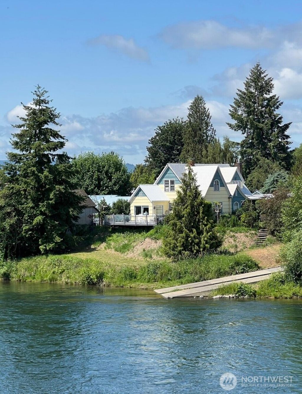 Photo of 19 Augustus Street, Toledo, WA 98591 (MLS # 2514756)