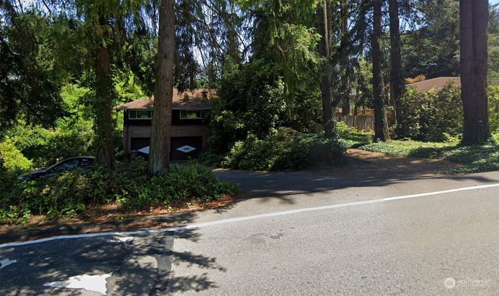 Photo of 3050 180th Avenue NE, Redmond, WA 98052 (MLS # 2311967)