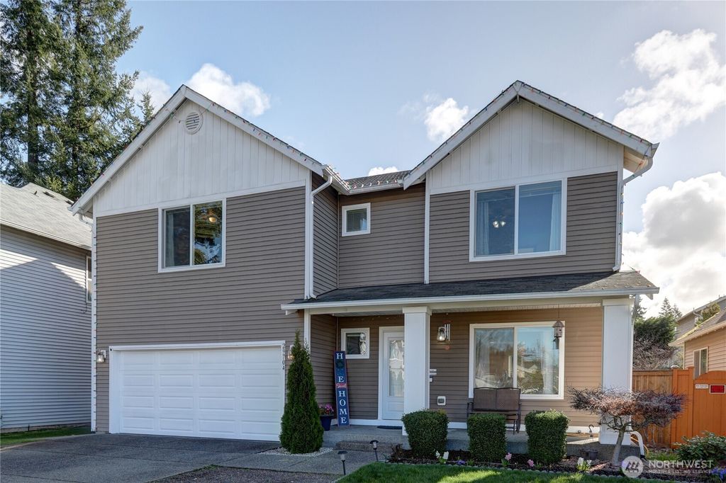 Photo of 29704 SE 217th pl se Pl, Kent, WA 98042 (MLS # 2508284)