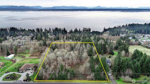 949 Michael Way Camano Island WA 98282