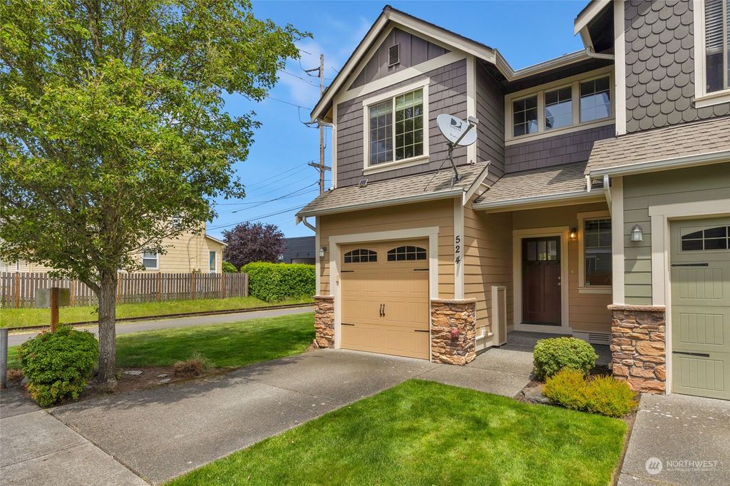 Photo of 524 Pearl Street, Snohomish, WA 98290 (MLS # 2253485)