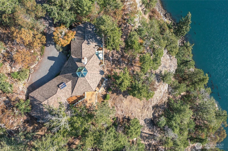 573 Harborview Lane