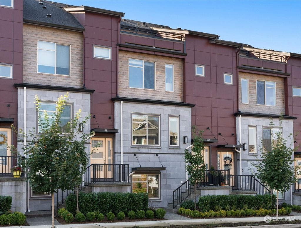 Photo of 553 NE Ellis Drive #1.4, Issaquah, WA 98029 (MLS # 2026706)