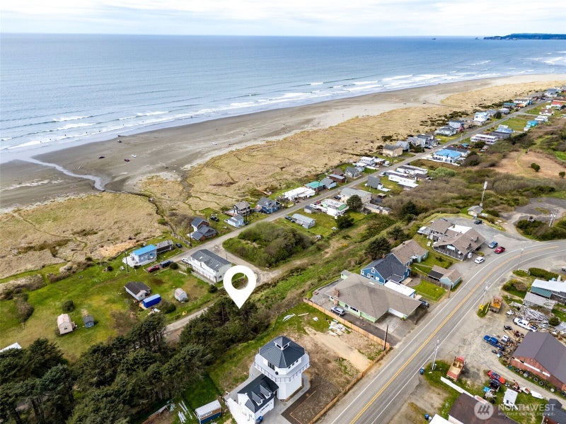4776 Beach Lane