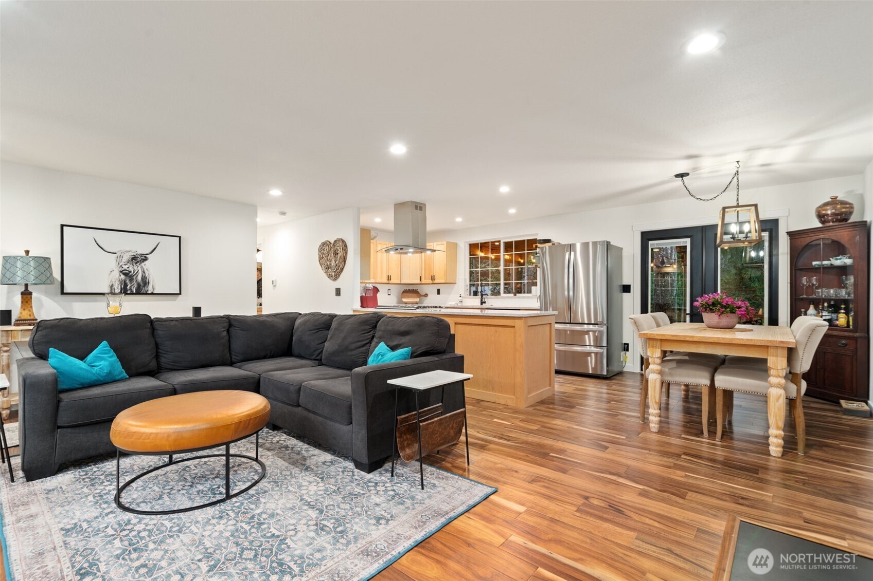 350 E Mountain View Drive