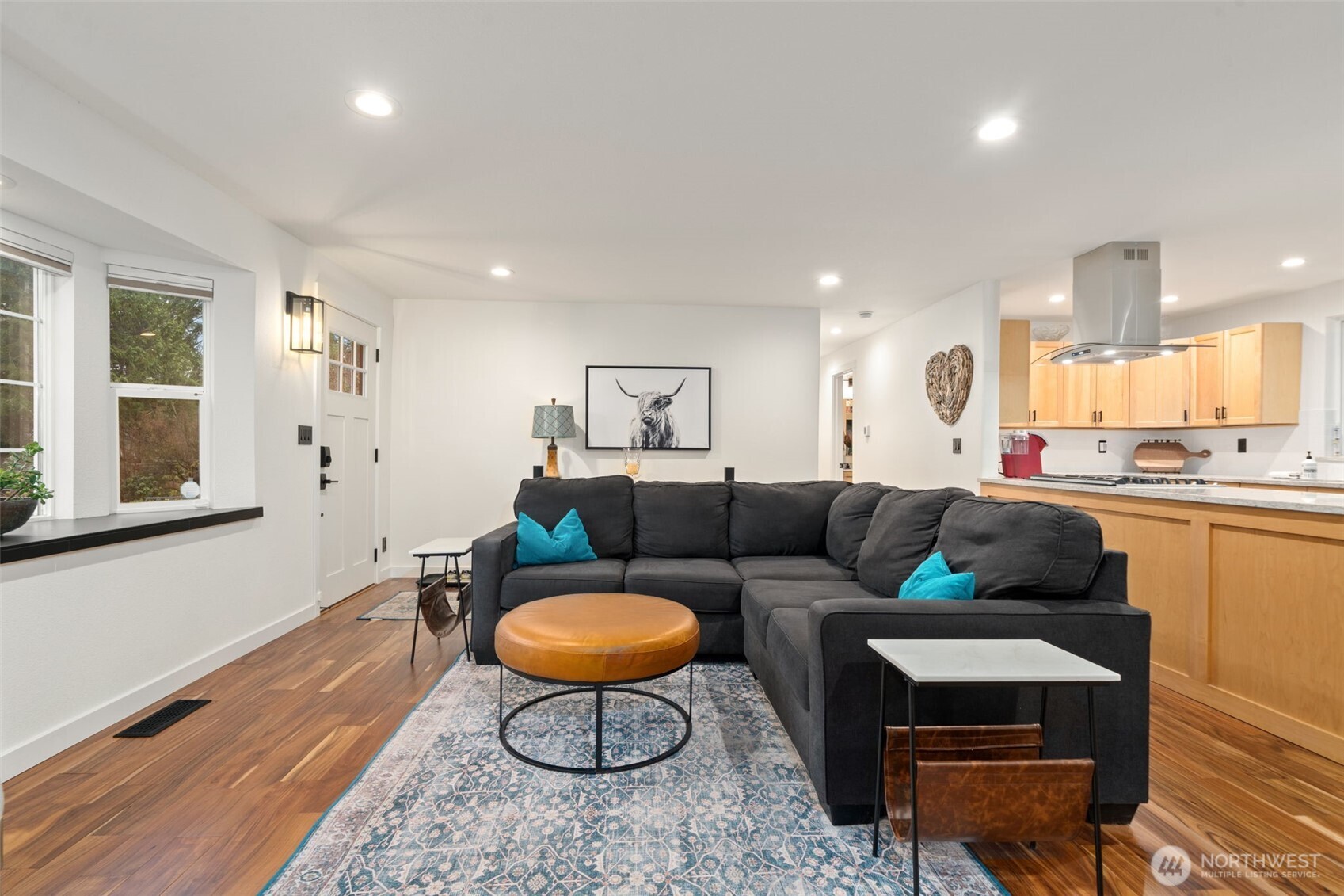 350 E Mountain View Drive