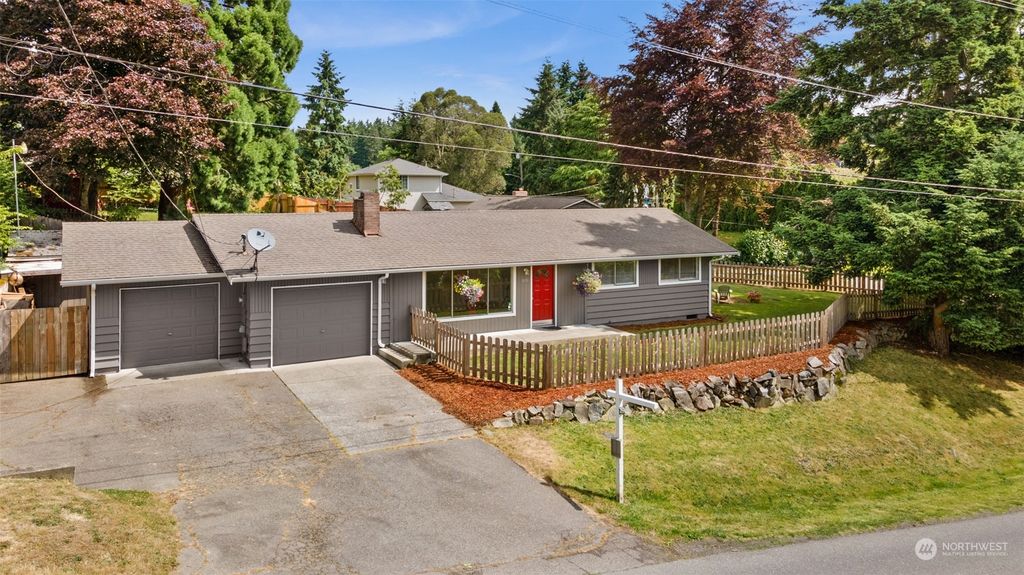 Photo of 1808 Emerald Street, Milton, WA 98354 (MLS # 2130778)