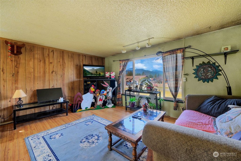 Photo of 1265 Cascade Street, Darrington, WA 98241 (MLS # 2050820)