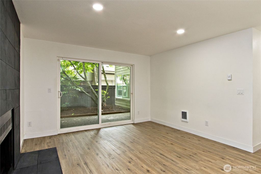 Photo of 11811 93rd Lane NE #102, Kirkland, WA 98034 (MLS # 2403236)