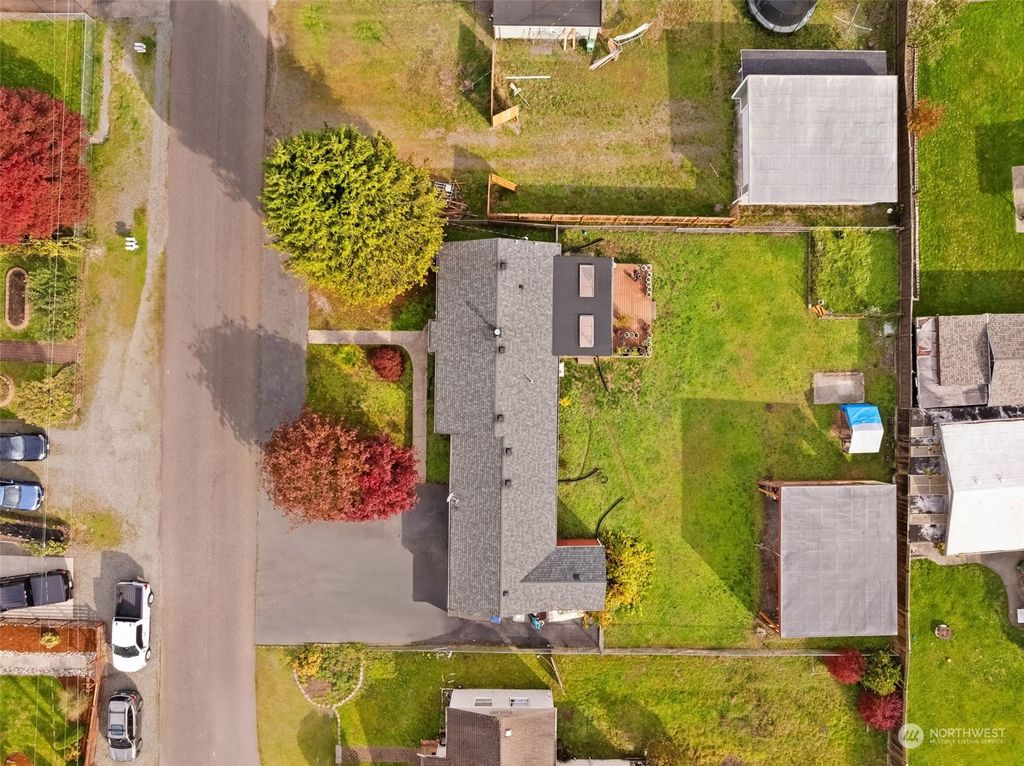 Photo of 15002 130th Avenue SE, Renton, WA 98058 (MLS # 2305256)