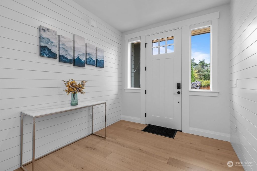 Photo of 14623 Meridian Place W, Lynnwood, WA 98087 (MLS # 2277804)