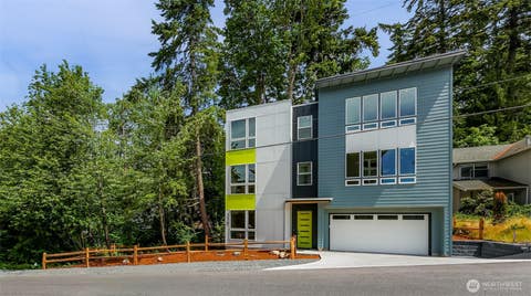 Photo of 119 Ashley Avenue, Bellingham, WA 98229 (MLS # 2465242)