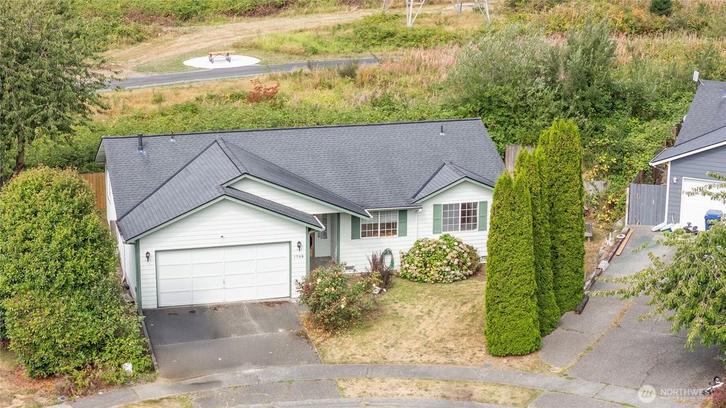 Photo of 1708 88th Drive SE, Lake Stevens, WA 98258 (MLS # 2423727)