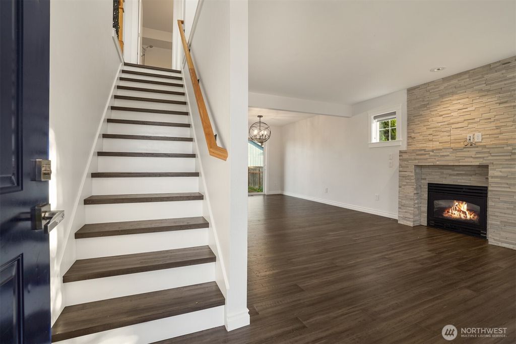 Photo of 5418 31st Street NE, Federal Way, WA 98422 (MLS # 2444125)