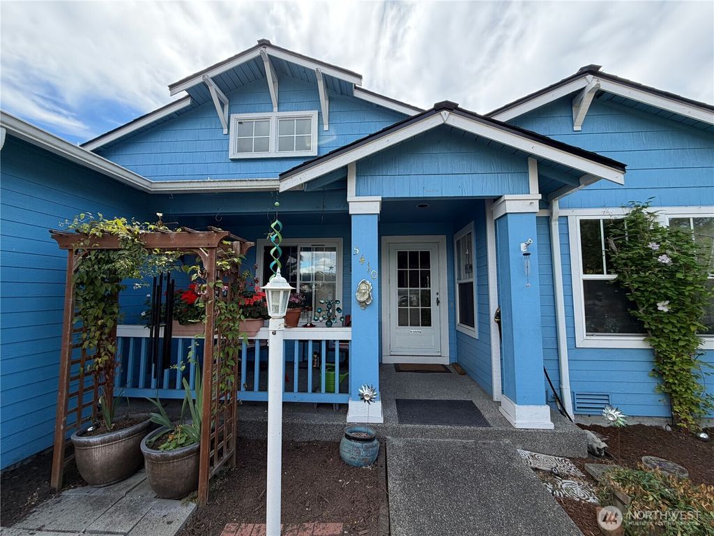 Photo of 5410 64th Place NE, Marysville, WA 98270 (MLS # 2556998)