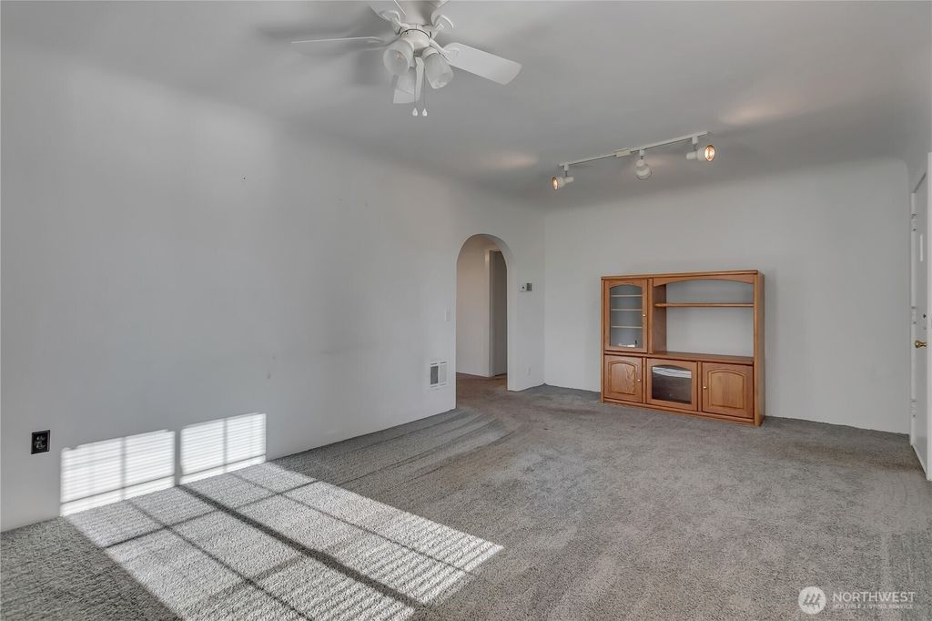 Photo of 3136 Academy Drive SE, Auburn, WA 98092 (MLS # 2424017)
