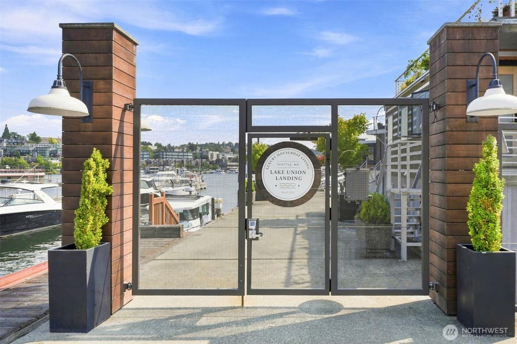 Photo of 2309 N Northlake Way #14&amp;15, Seattle, WA 98103 (MLS # 2570120)