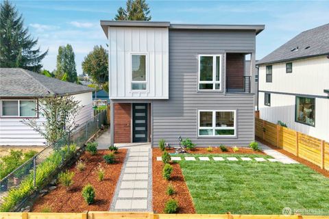 Photo of 10005 62nd Avenue S, Seattle, WA 98178 (MLS # 2429929)