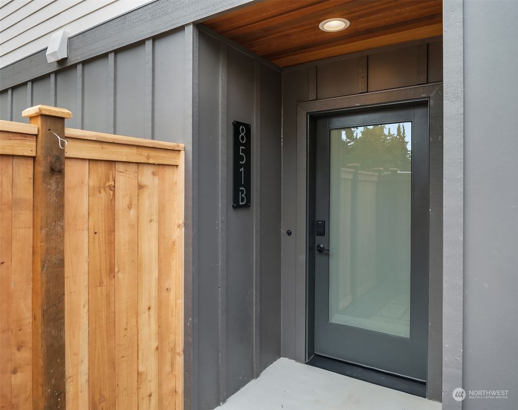 Photo of 851 NE 91st Street #B, Seattle, WA 98115 (MLS # 2151230)