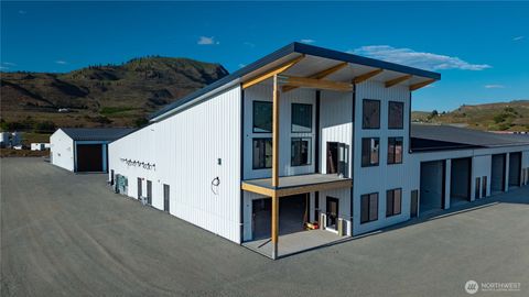 Photo of 73 E Shop Avenue #B18, Chelan, WA 98816 (MLS # 2513399)