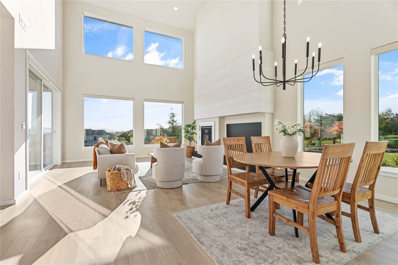 8465 Camas Drive