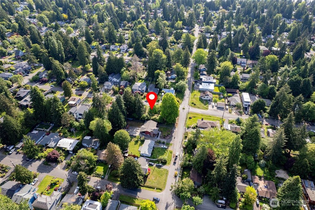 Photo of 3626 NE 115th Street, Seattle, WA 98125 (MLS # 2382823)