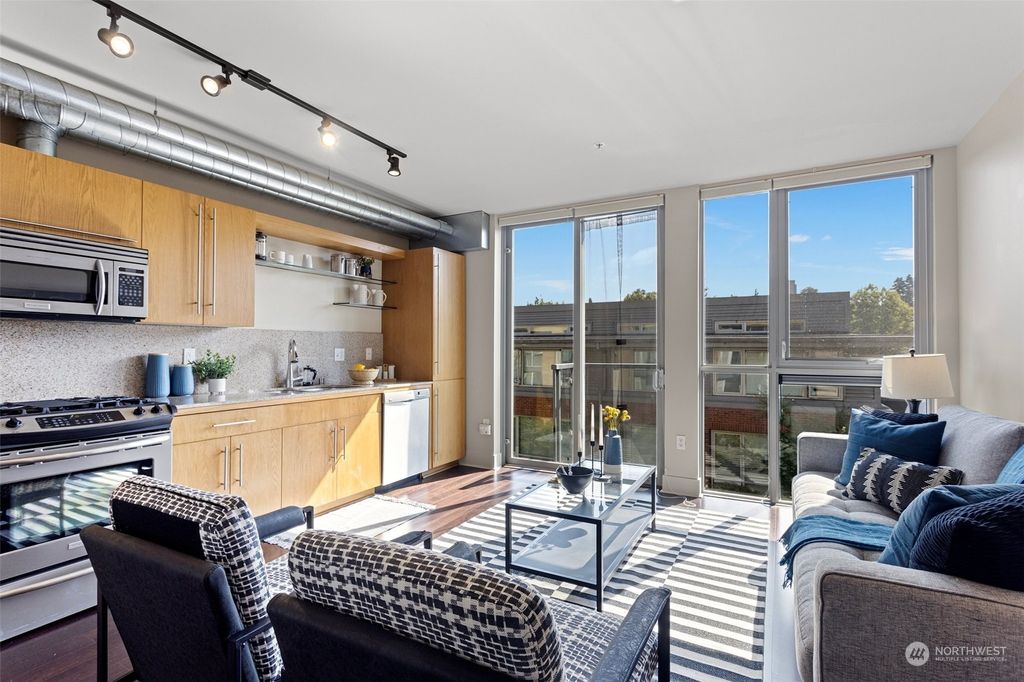 listing image 9366696716187988657