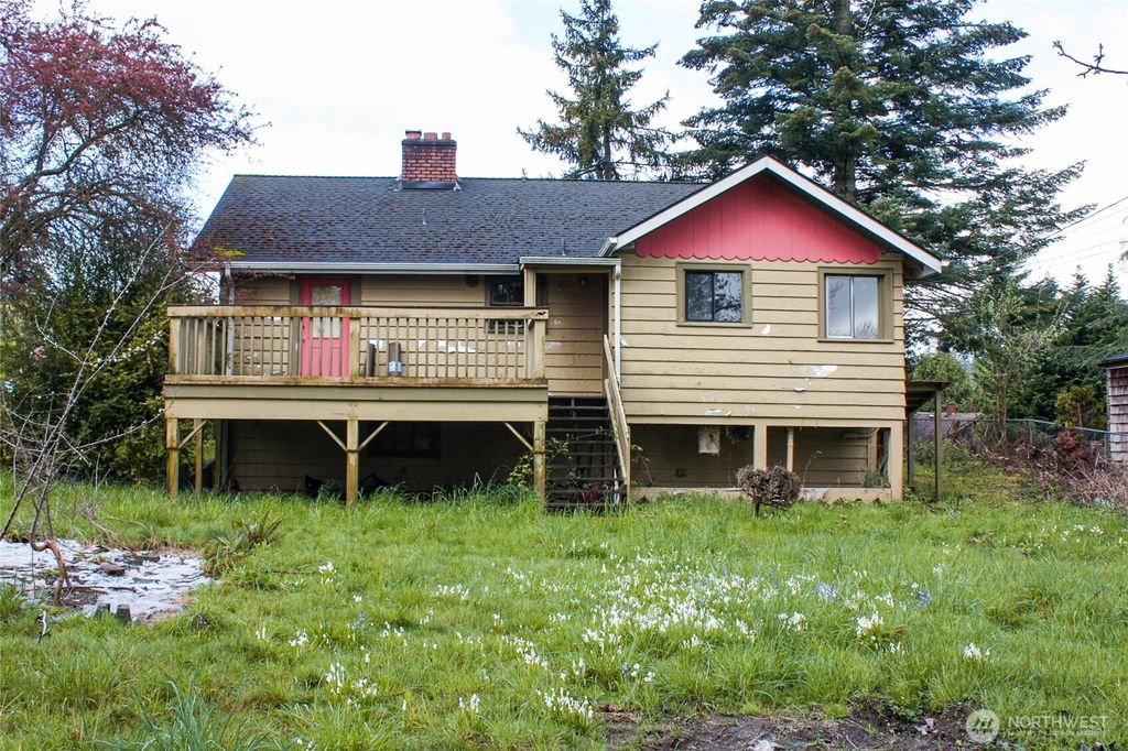 Photo of 4335 Colby Ave, Everett, WA 98203 (MLS # 2513527)