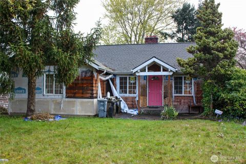 Photo of 4335 Colby Ave, Everett, WA 98203 (MLS # 2513527)