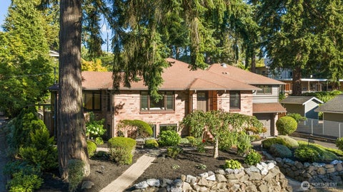 Photo of 15108 24th Avenue SW, Burien, WA 98166 (MLS # 2573615)